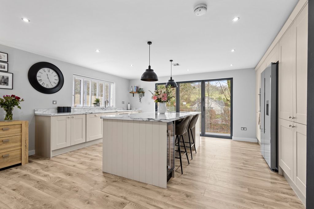Additional image 8 of 3 bed bungalow for saleCessnock Road, Galston KA4