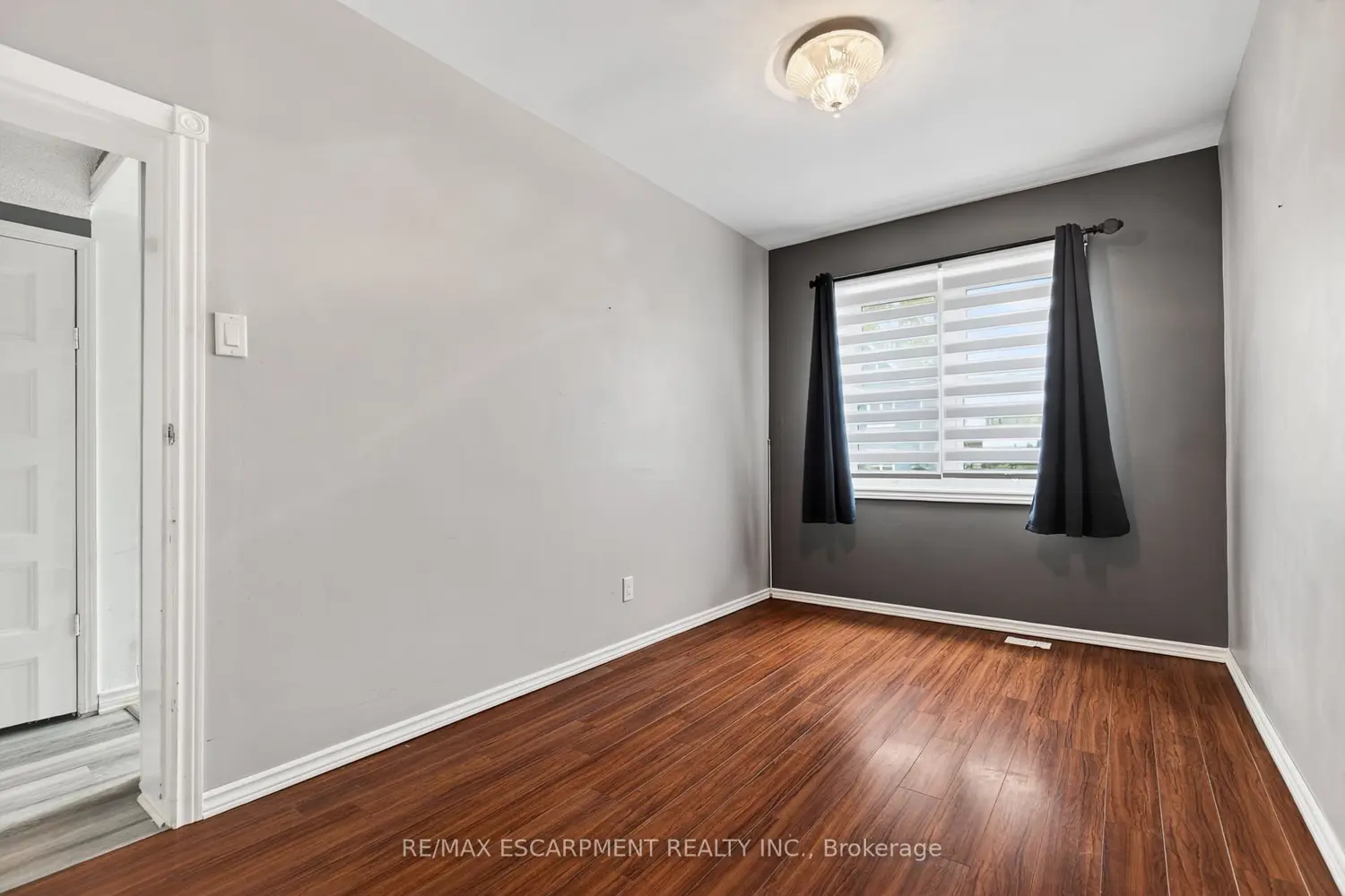 14 Cambridge Avenue photo 4