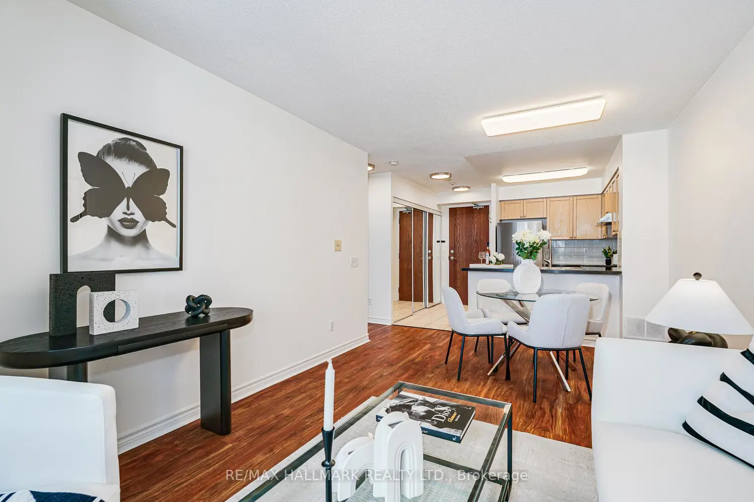 Additional image 4 of 1863 Queen Street 311