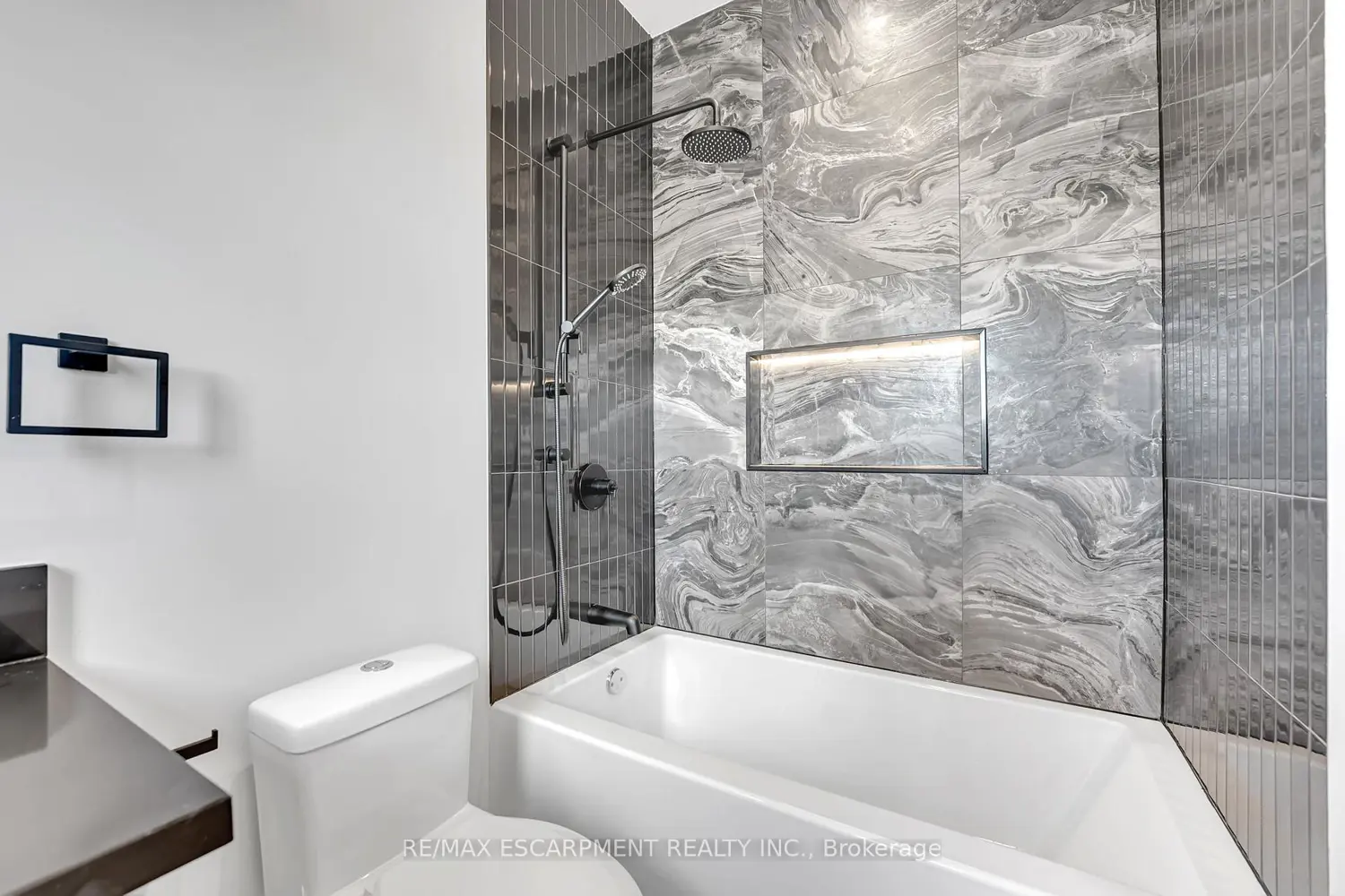 Additional image 12 of 383 Wadsworth Street