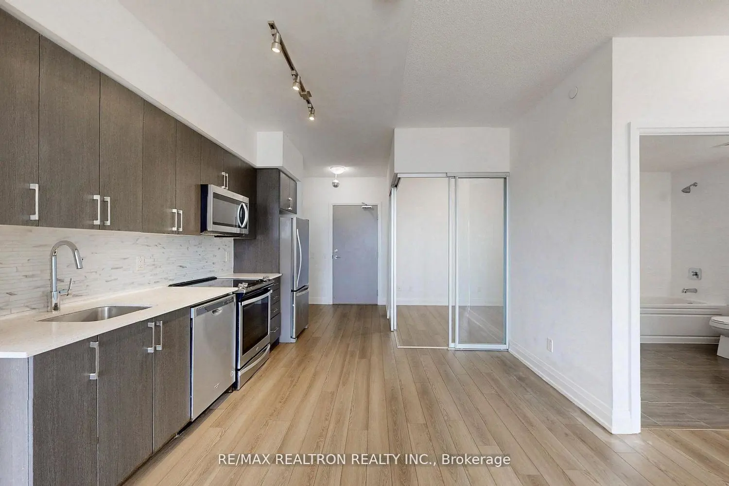 Additional image 8 of 3121 Sheppard Avenue 710