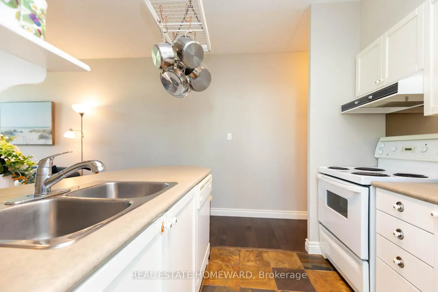 Additional image 6 of 600 Queens Quay 101