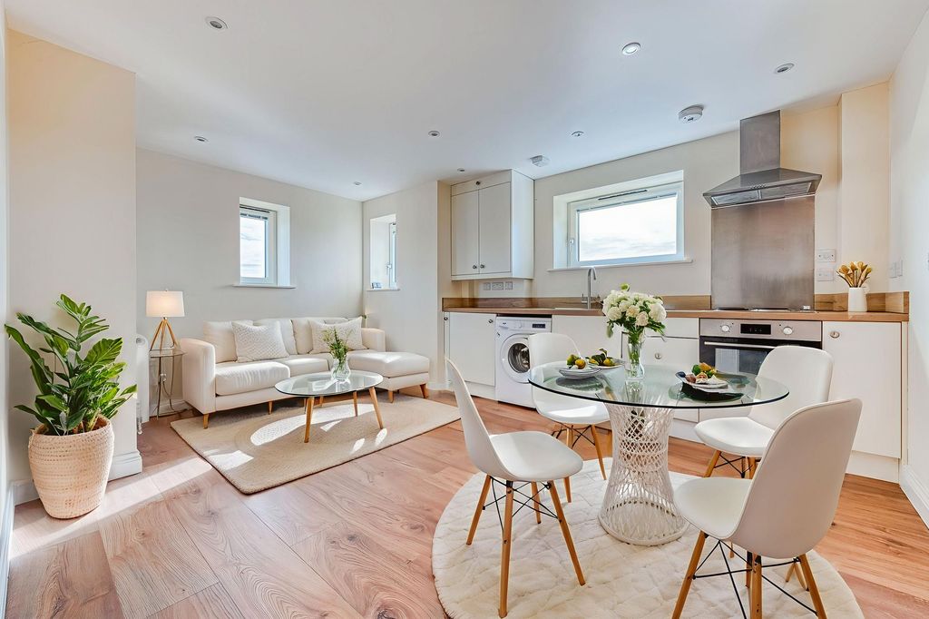 Additional image 2 of 1 bed flat for saleNorwich Street, Fakenham NR21