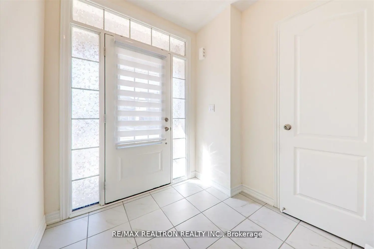 122 Cliff Thompson Court photo 2