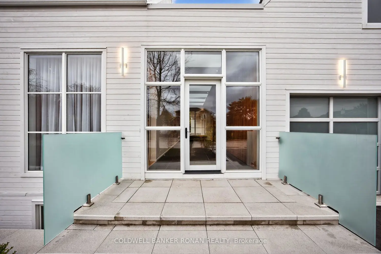 9 Gray Avenue photo 3