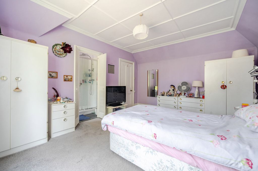 Additional image 13 of 4 bed detached house for saleGally Hill Road, Church Crookham, Fleet, Hampshire GU52