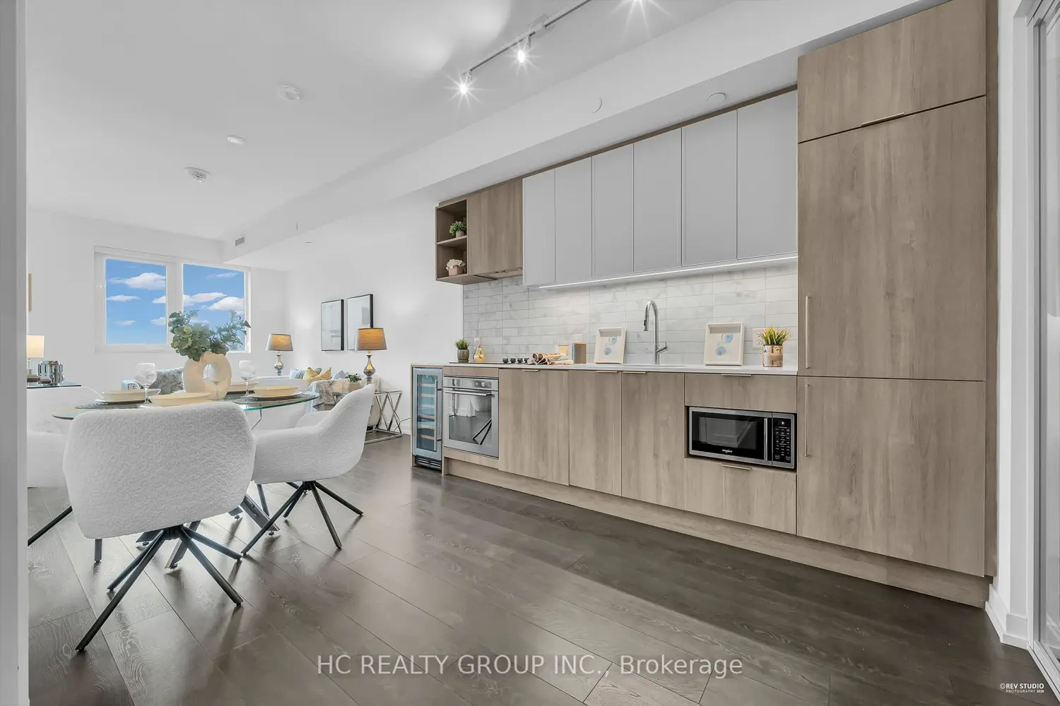Additional image 4 of 2020 Bathurst Street 603