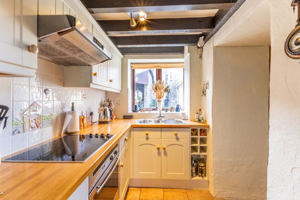 3 bed barn conversion for sale1 Stonebeck, Lindale LA11 photo 2
