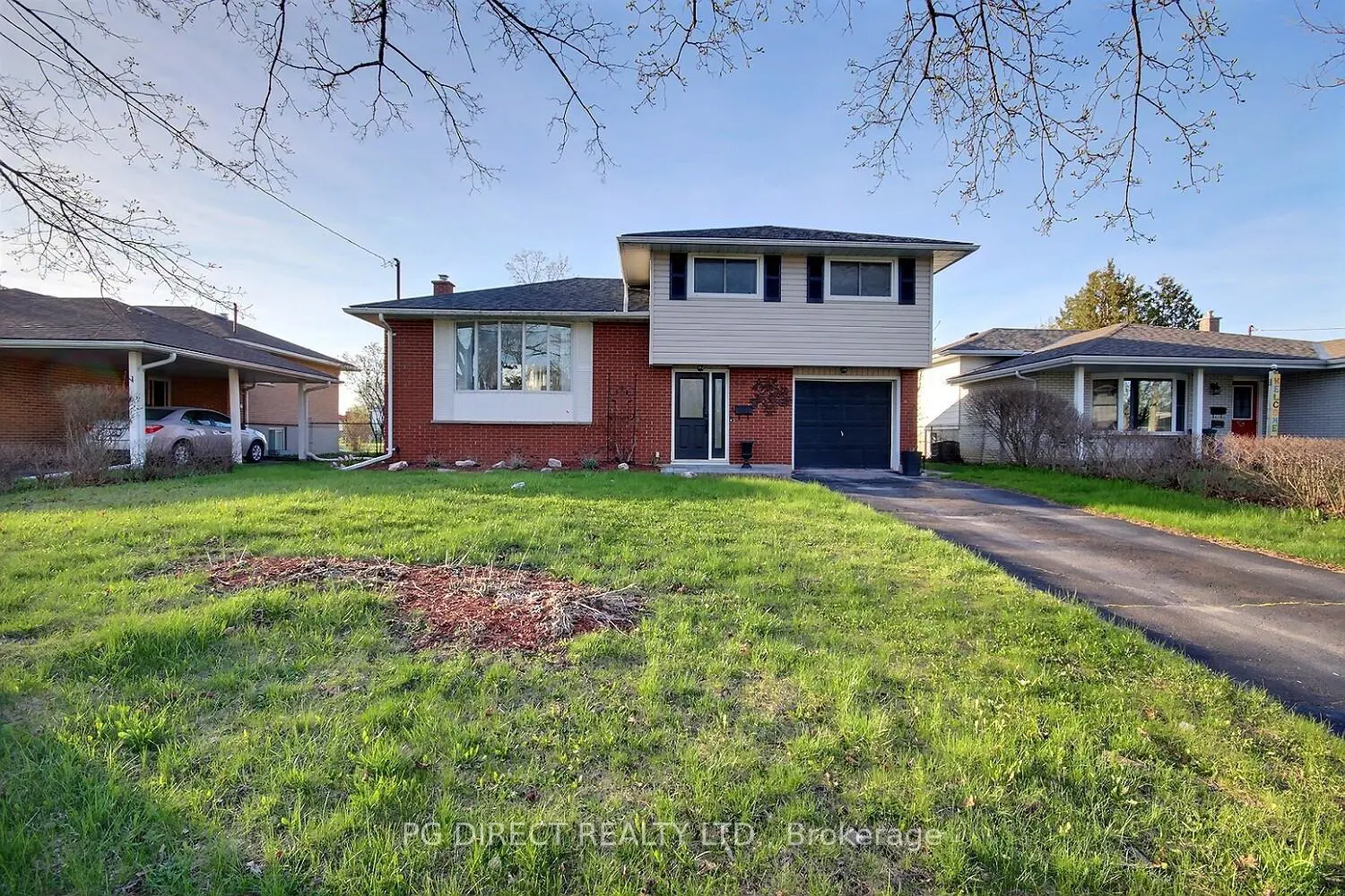 49 Janlyn Crescent