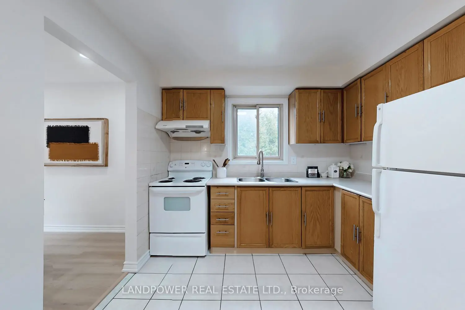 Additional image 6 of 10 Cardwell Avenue 64