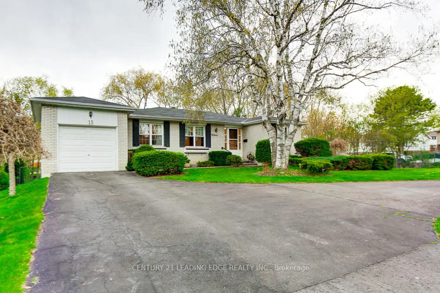 15 Bakerdale Road