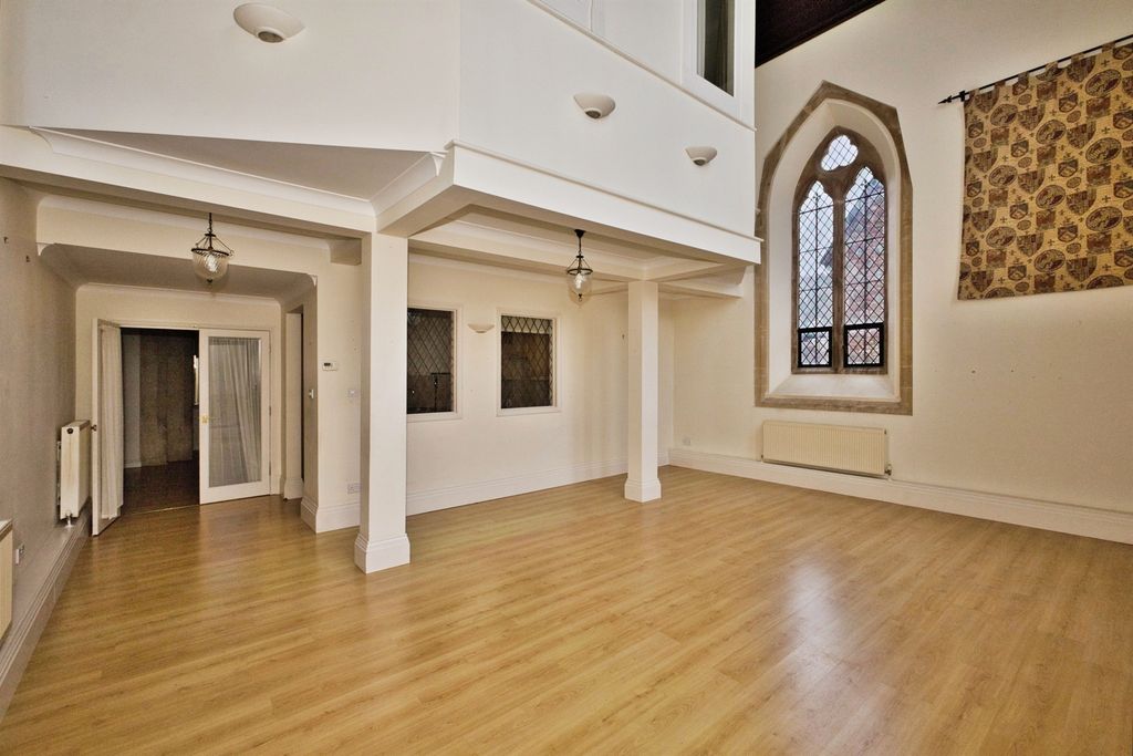 Additional image 2 of 3 bed flat for saleMoffats Drive, South Horrington Village, Wells BA5