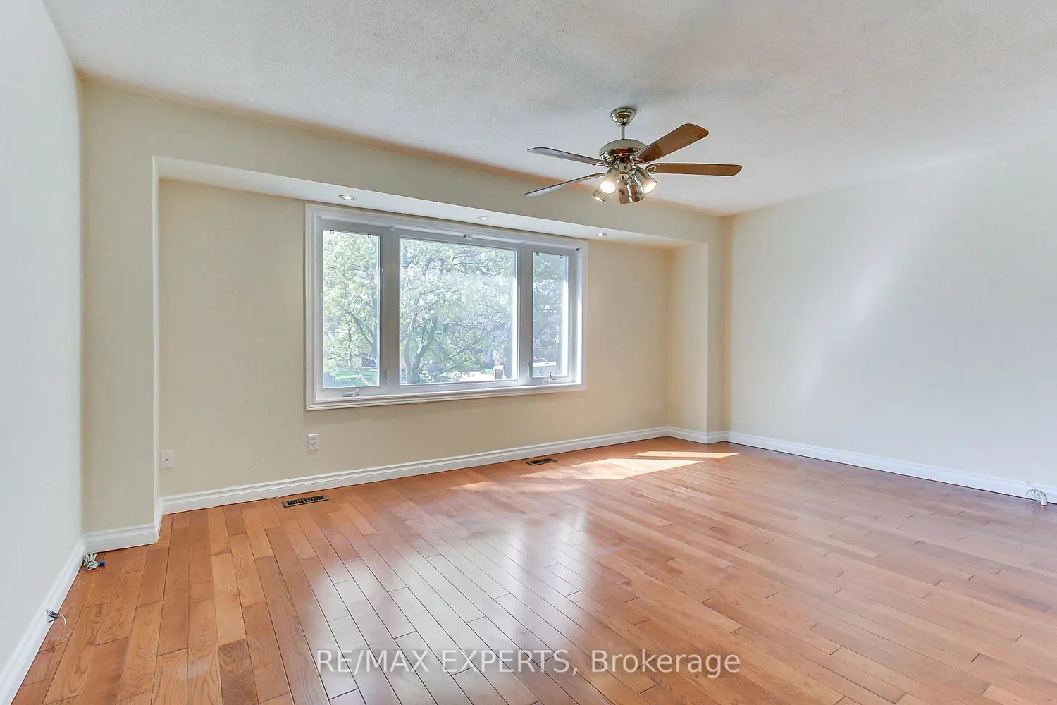 Additional image 8 of 1655 Geta Circle 16