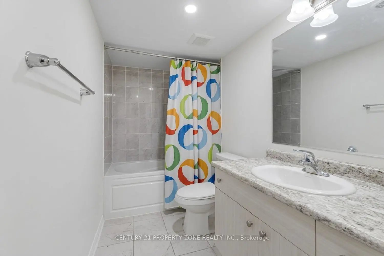 Additional image 14 of 250 Lagerfeld Drive 4