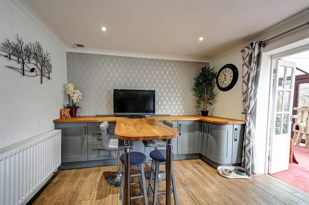 Additional image 4 of 5 bed detached house for saleFell Way, Bradwell, Great Yarmouth NR31