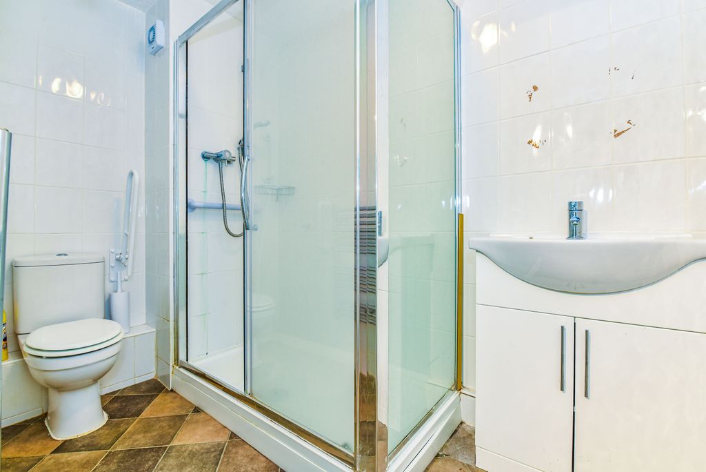 Additional image 7 of 1 bed flat for saleLongleat Court, Frome BA11