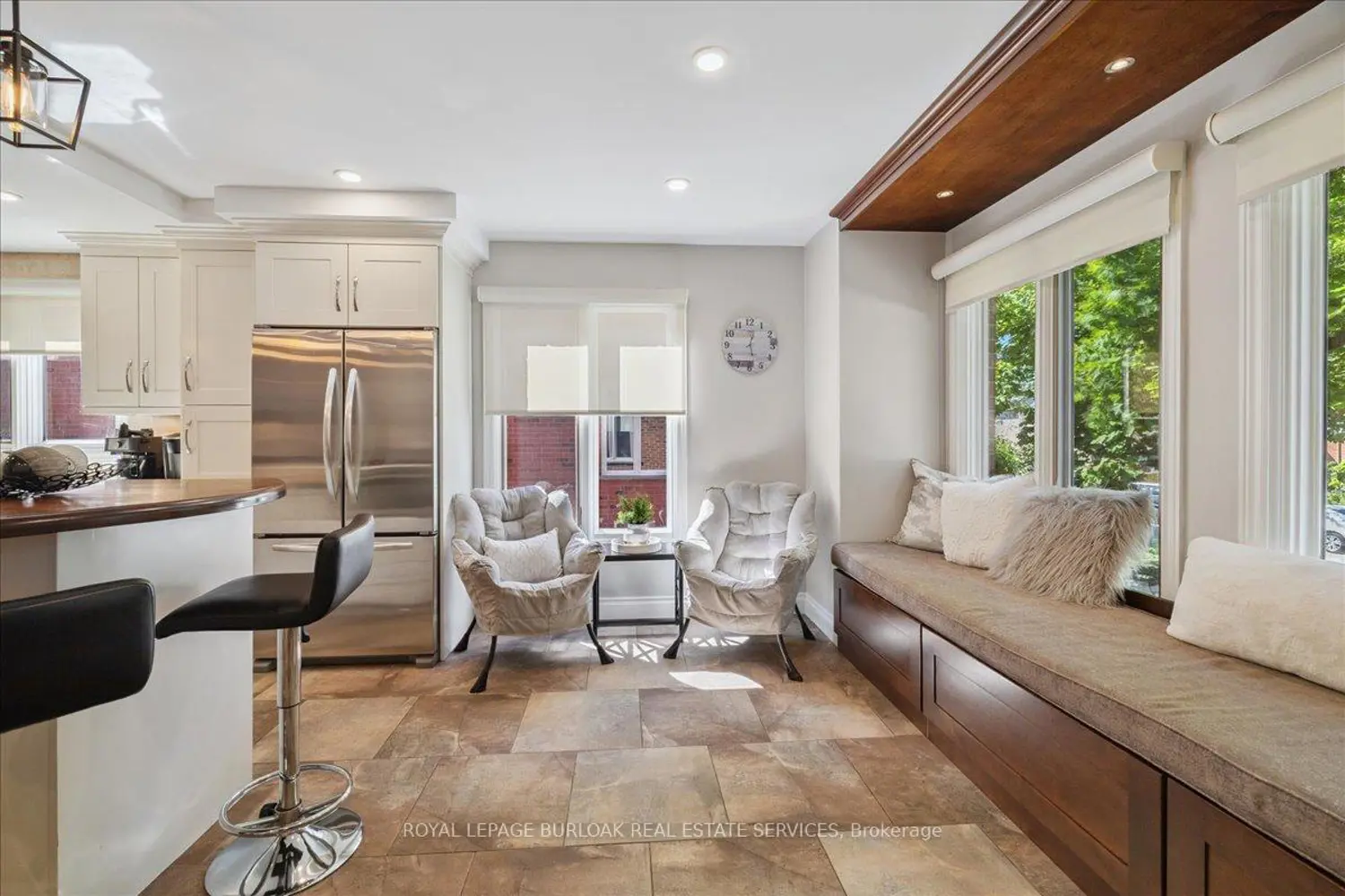 44 Sunvale Place photo 4