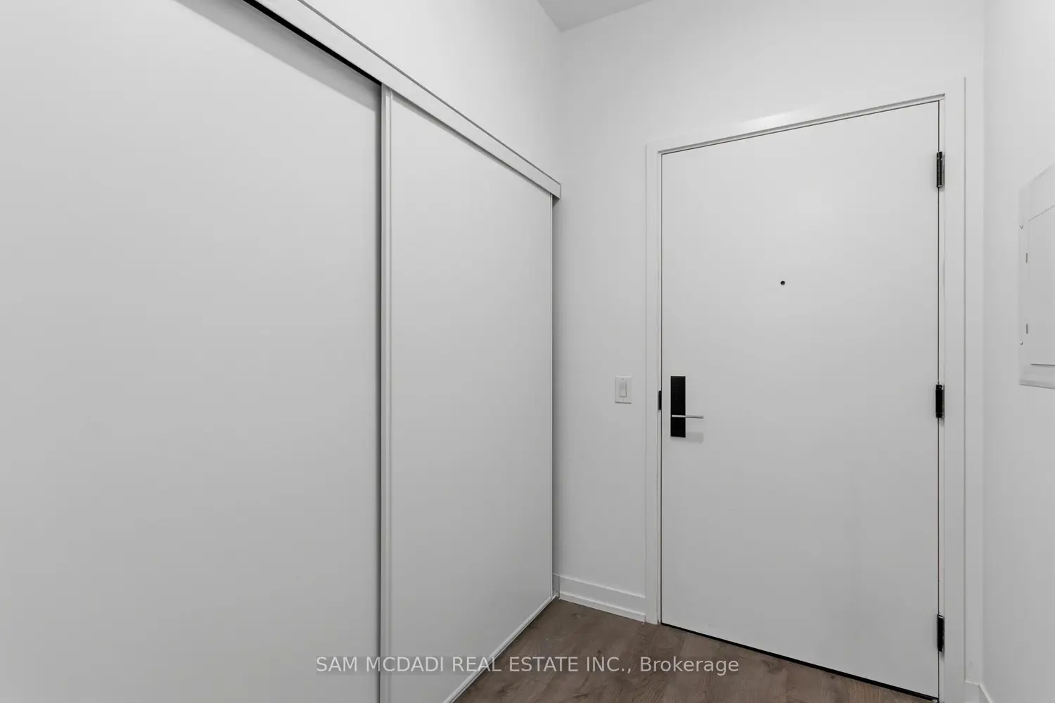 Additional image 13 of 270 Dufferin Street Ph01