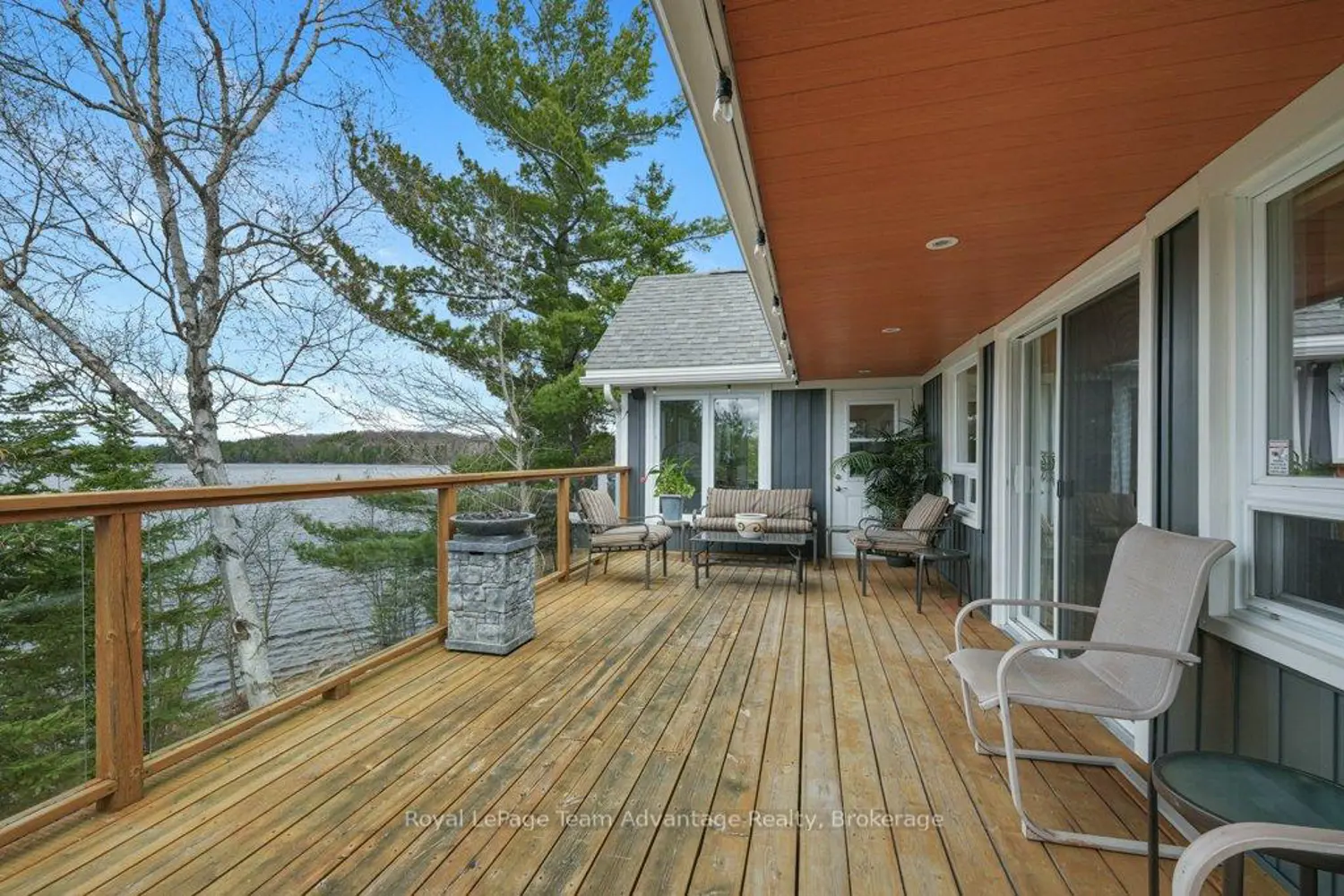 134 Johnston Road photo 3
