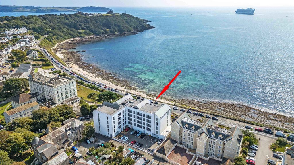 2 bed flat for saleCliff Road, Falmouth - South Cornwall TR11