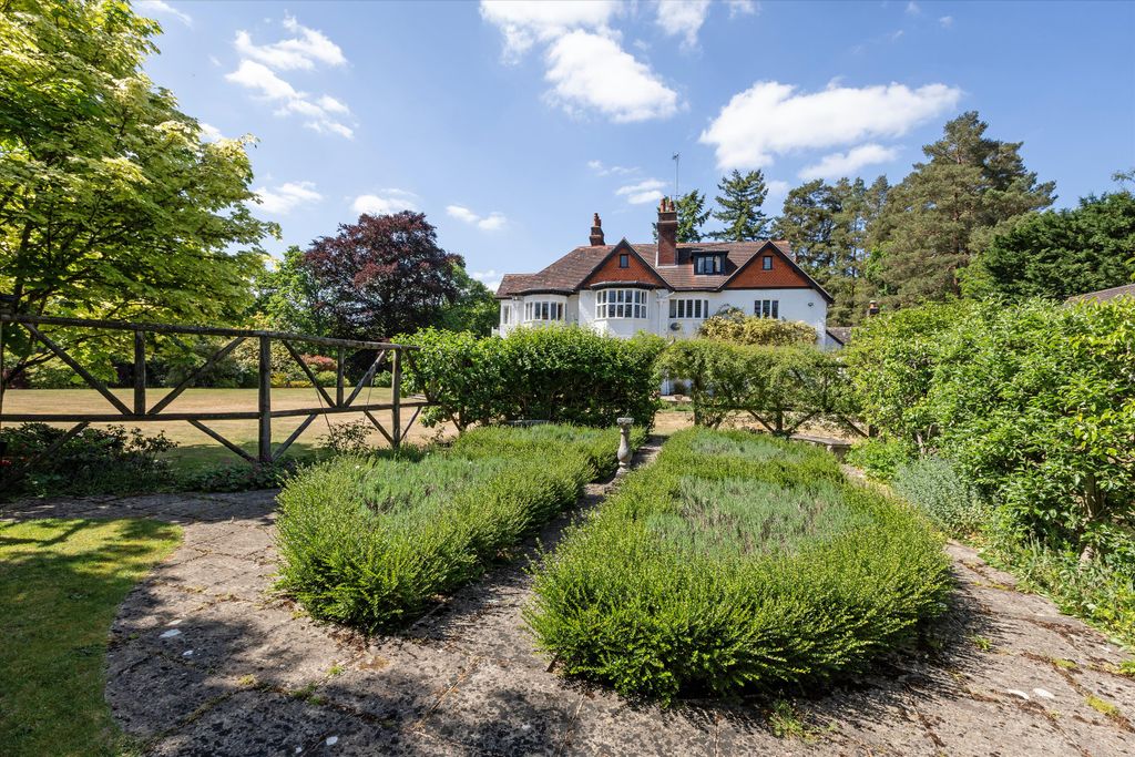 Additional image 24 of 7 bed detached house for saleWhitmead Lane, Tilford, Farnham, Surrey GU10