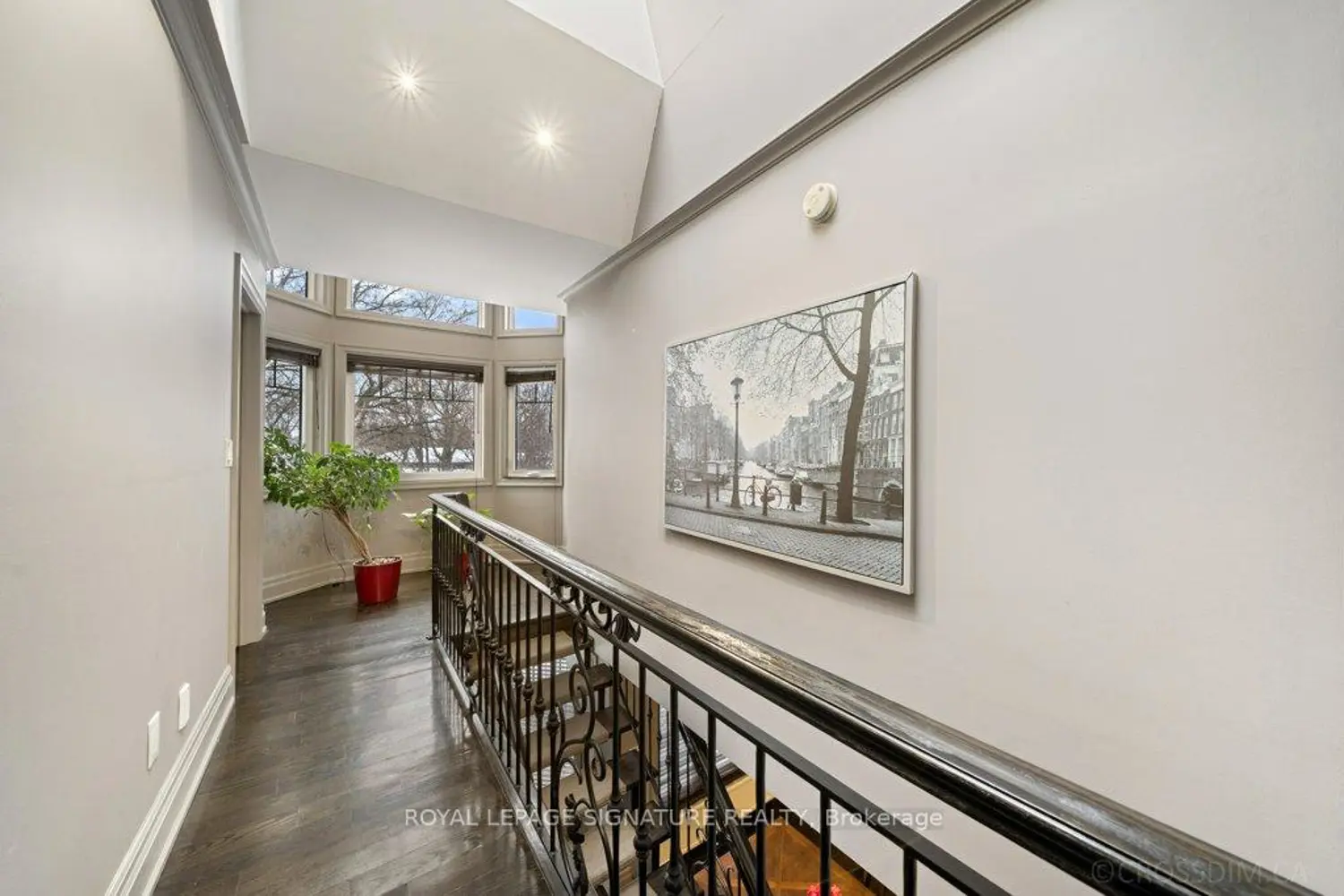 Additional image 17 of 12 Willowhurst Crescent