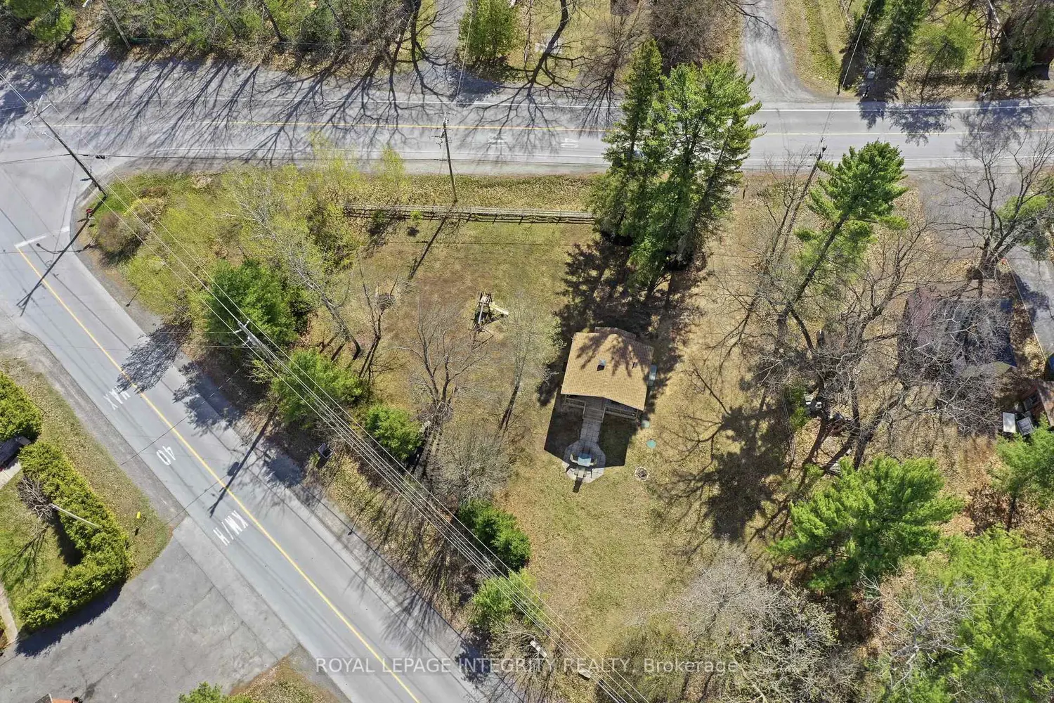 327 Bayview Drive photo 3