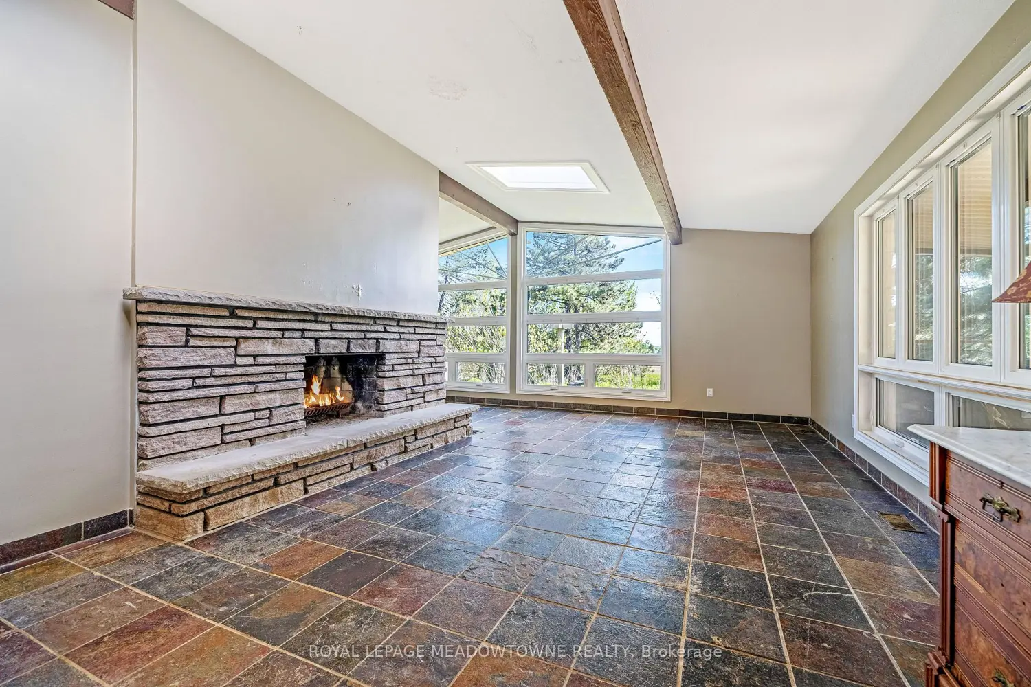 8988 Halton Erin Townline photo 4