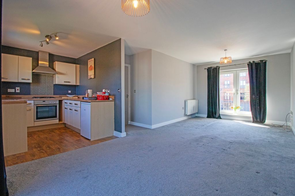 2 bed flat for saleThe Wharf, Morton DN21 photo 2