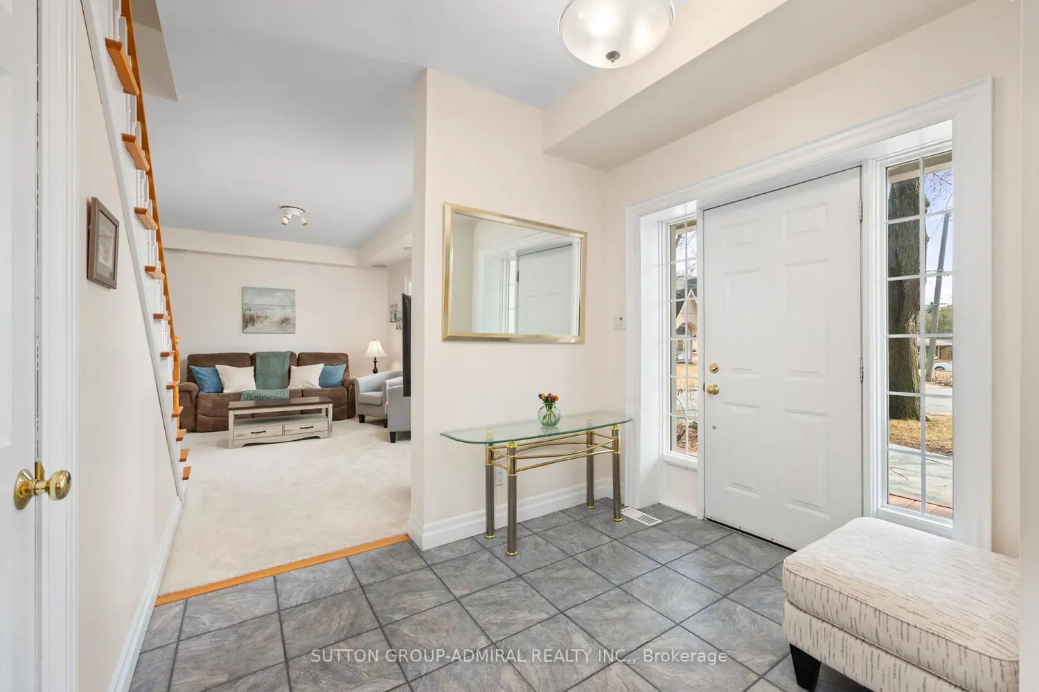 54 Starlight Crescent photo 5