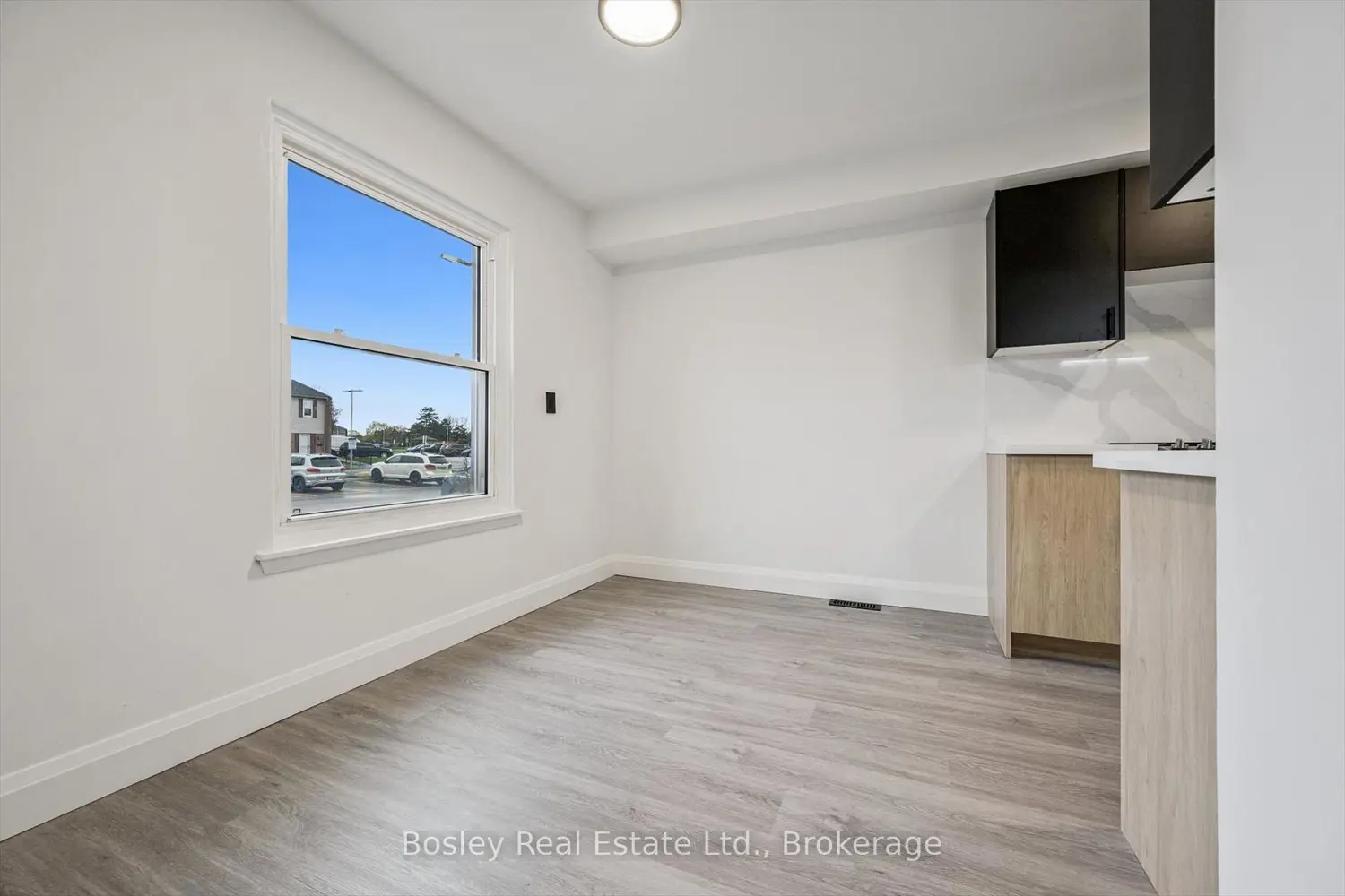 900 Central Park Drive 49 photo 2