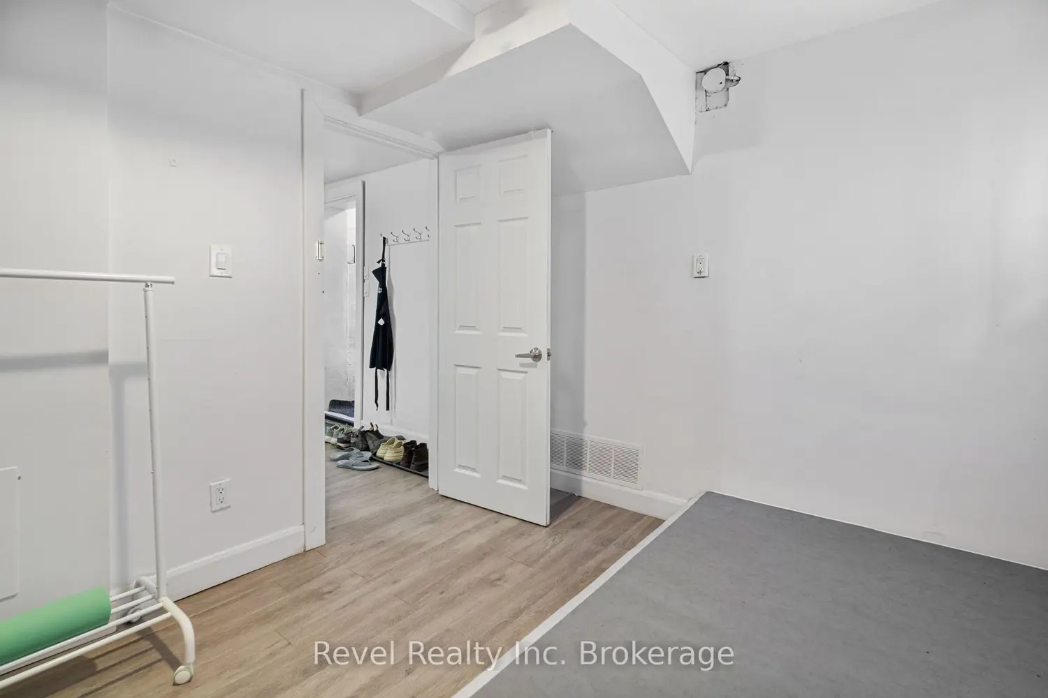 Additional image 18 of 155 Duke Street