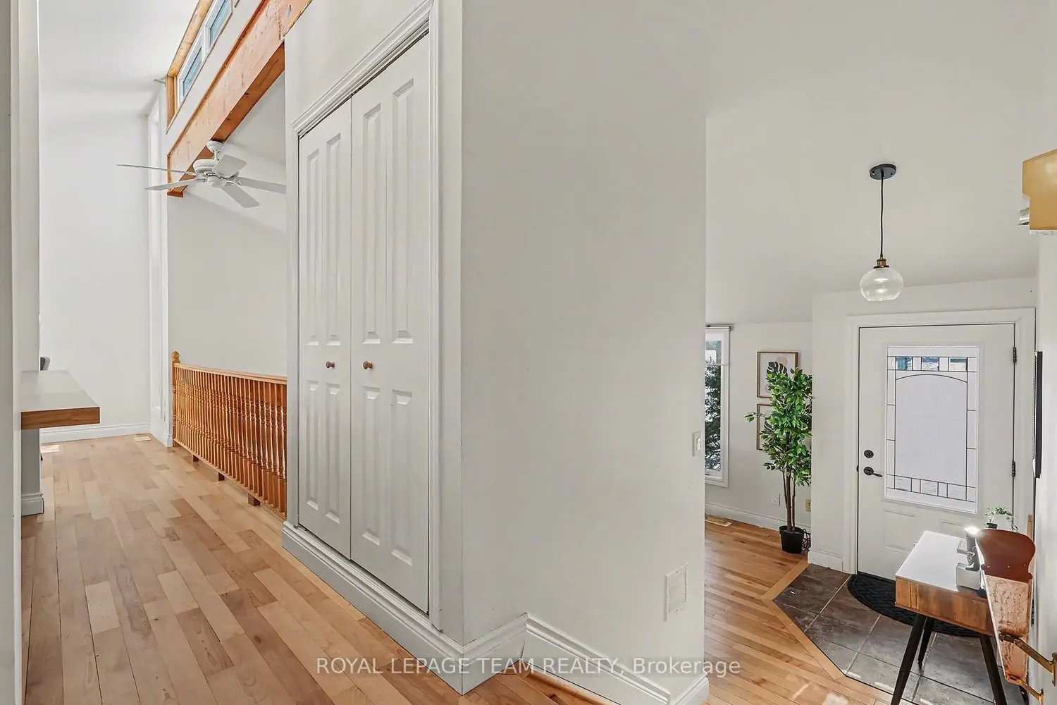 237 Queen West Street photo 2