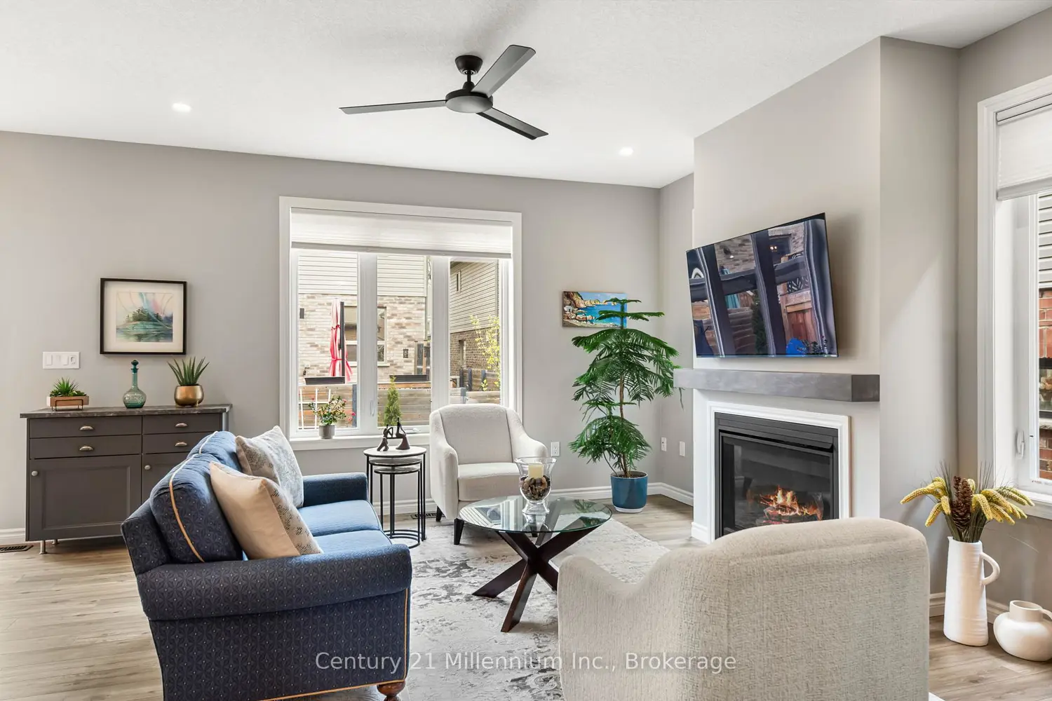 1010 Wright Drive photo 3