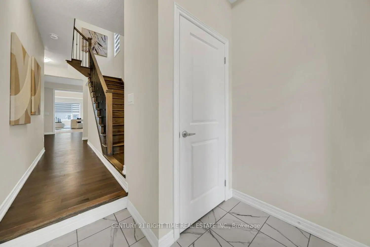 285 Broadacre Drive photo 2