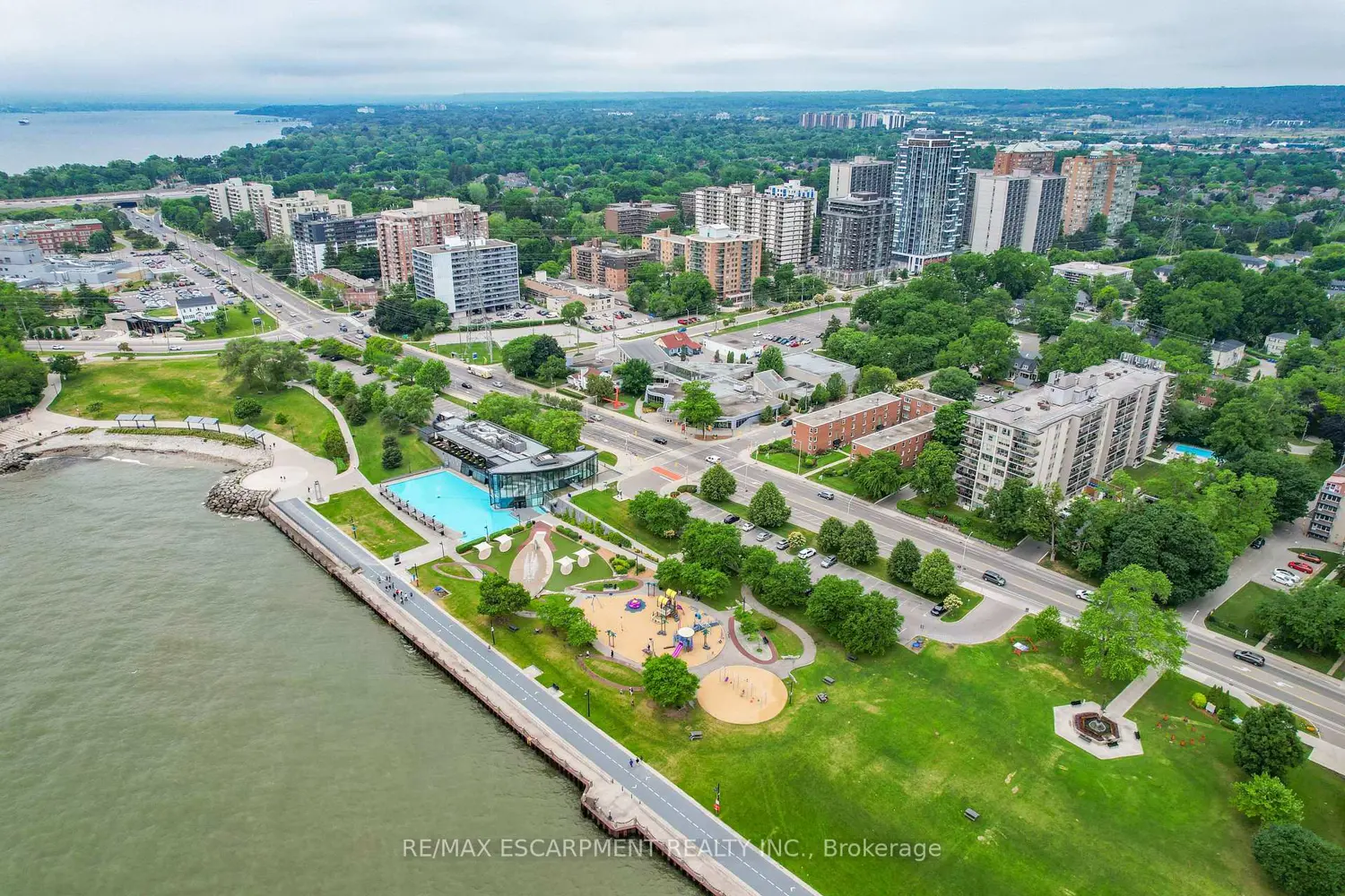 1347 Lakeshore Road 37 photo 2
