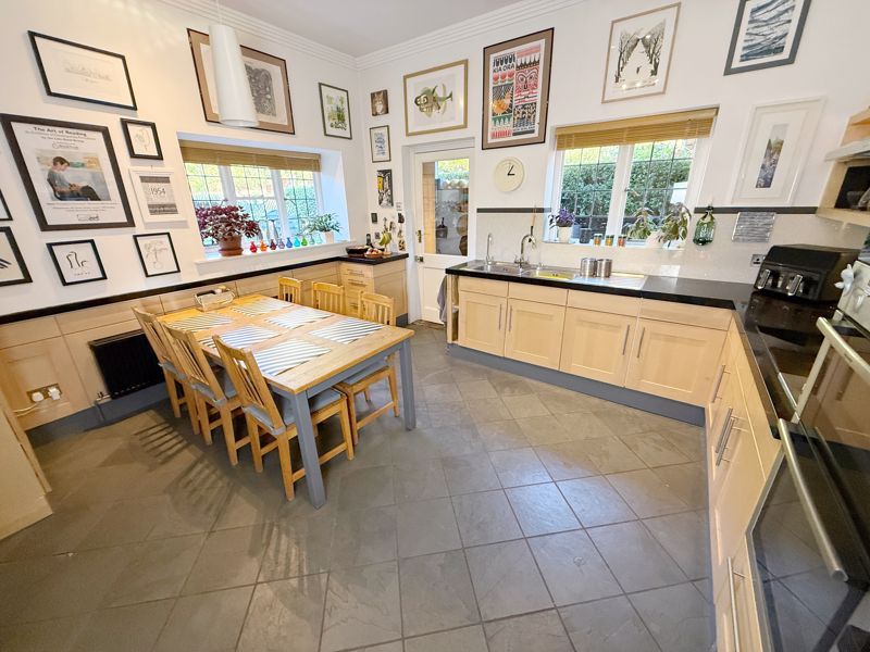 Additional image 9 of 5 bed link detached house for saleBeacon Lane, Grantham NG31