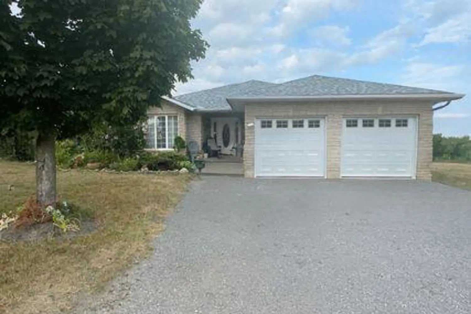 680 Trailview Drive photo 2