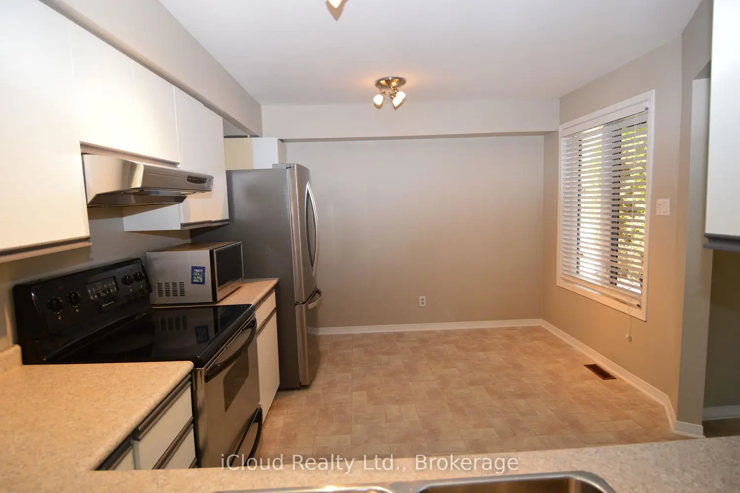 Additional image 5 of 101 Riverview Road 32