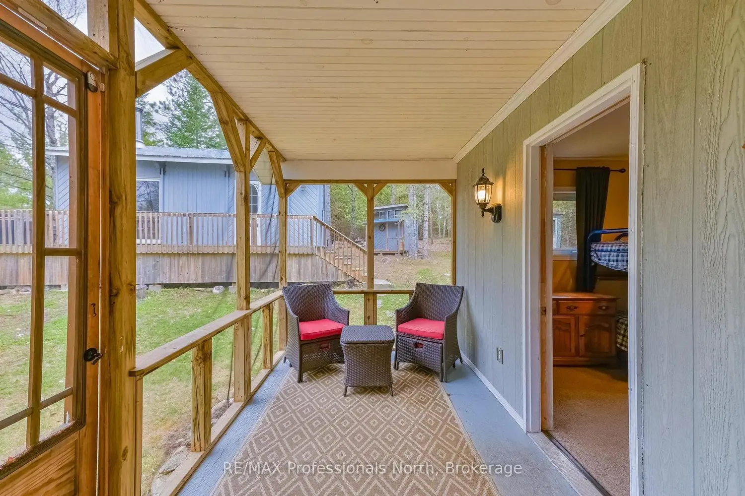 1422 Avery Lane photo 2