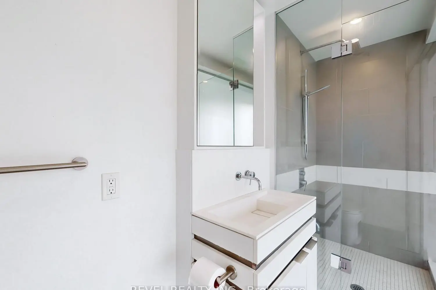 Additional image 7 of 197 Yonge Street 2412