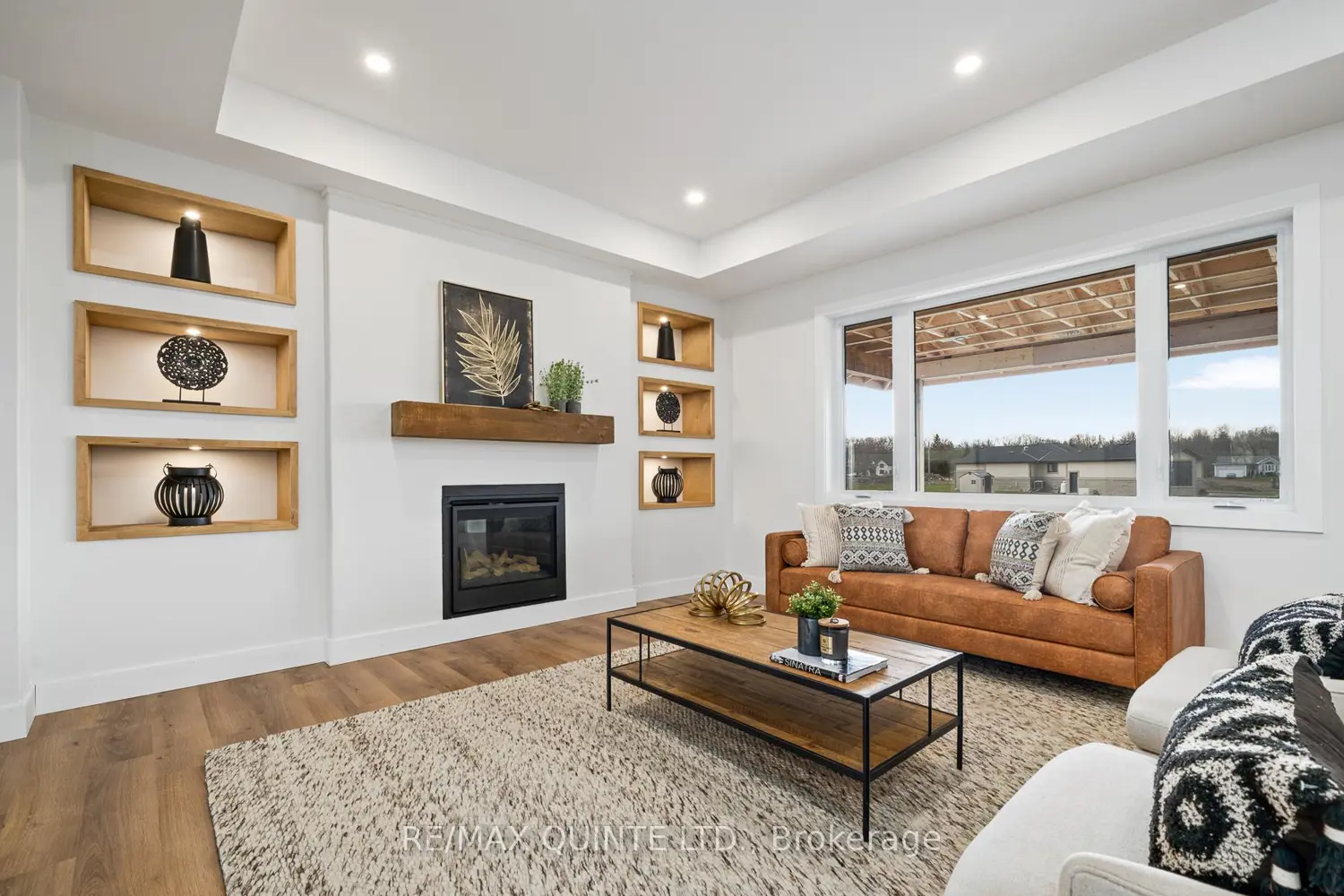 25 Leaside Drive photo 3