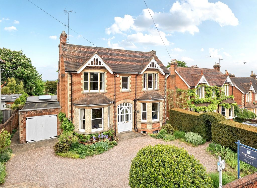 6 bed detached house for saleGuildford, Surrey GU1
