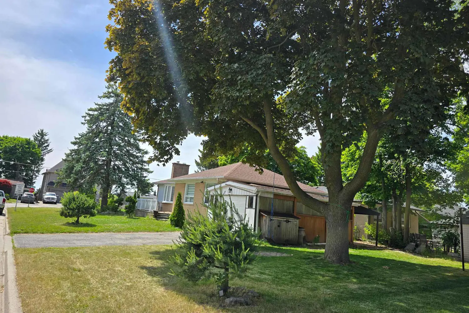 283 Paliser Crescent photo 4