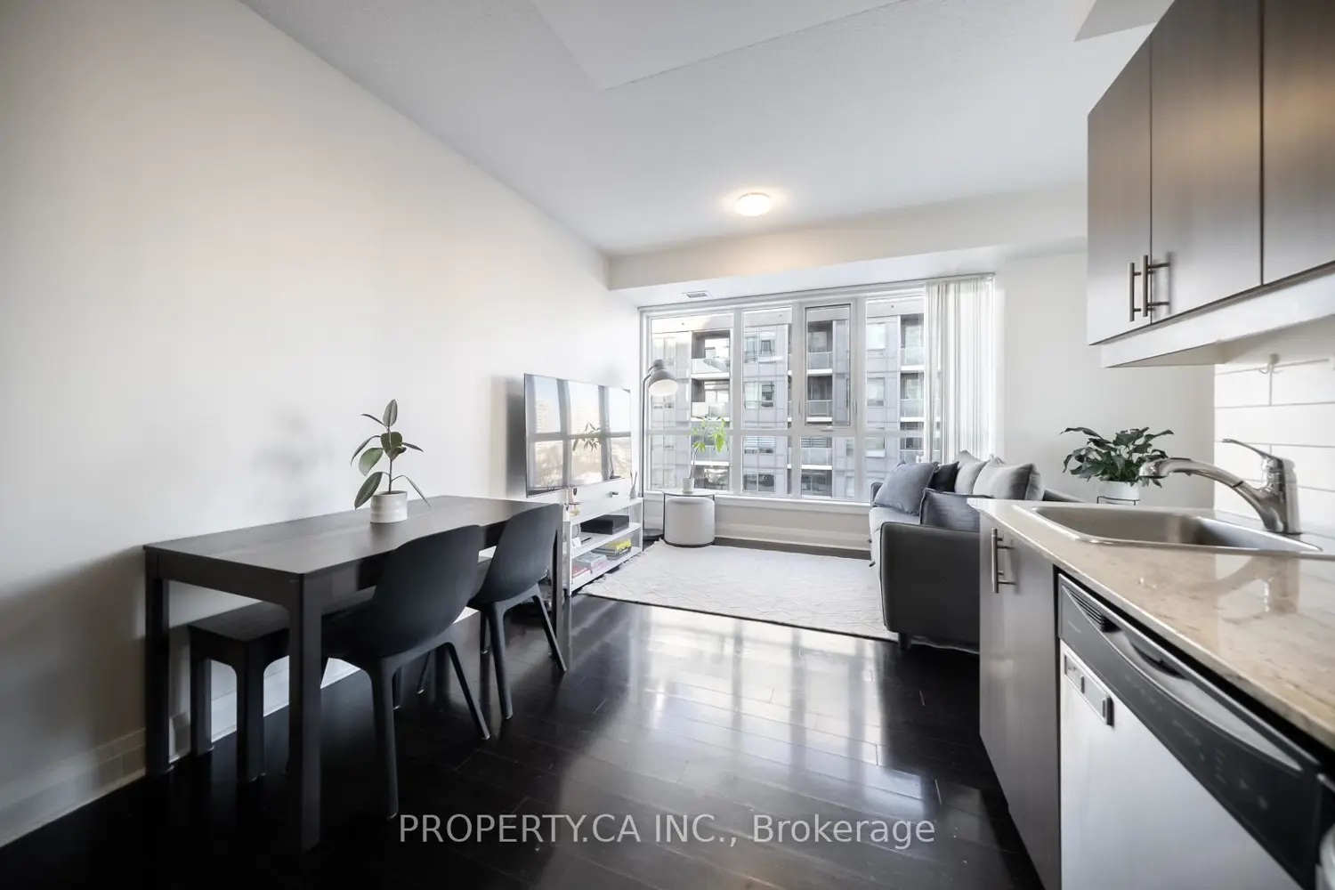 Additional image 3 of 17 Kenaston Gardens 516