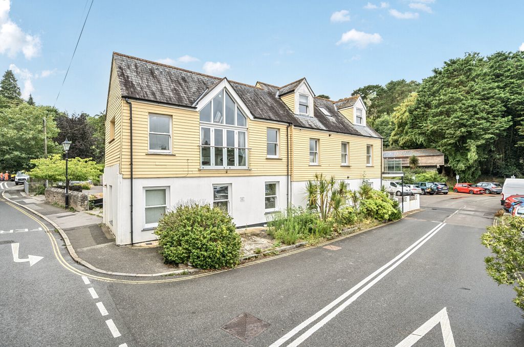 3 bed maisonette for saleStation Road, Fowey, Cornwall PL23