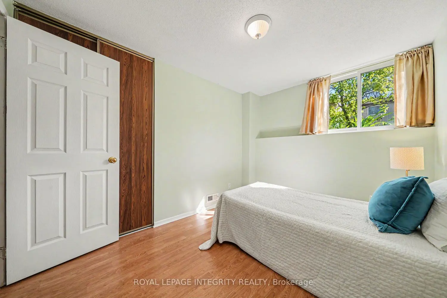Additional image 15 of 200 Woodfield Drive 106