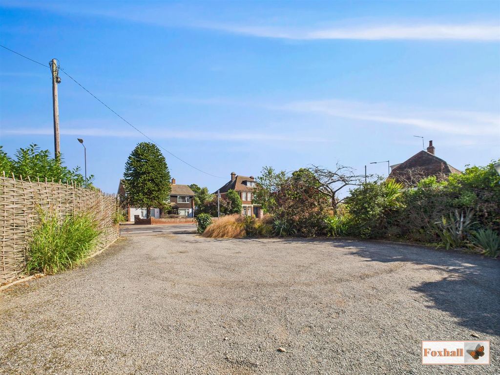 Additional image 23 of 3 bed detached house for saleHigh Road East, Felixstowe IP11