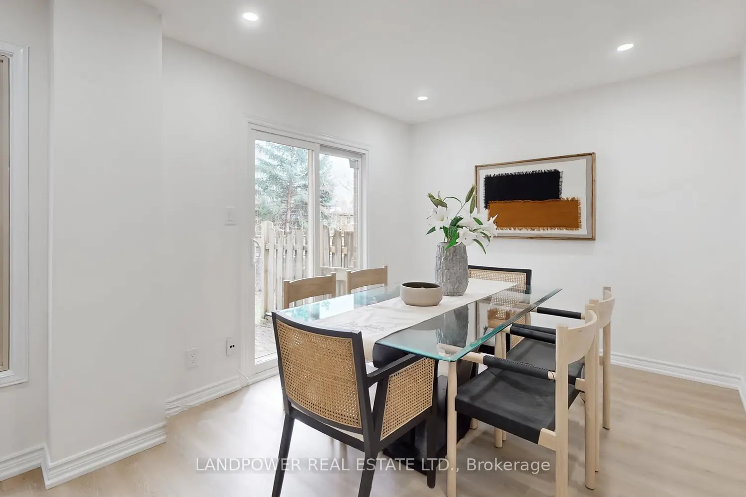 Additional image 3 of 10 Cardwell Avenue 64
