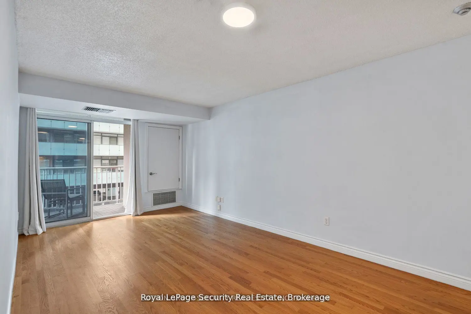 Additional image 13 of 105 Victoria Street 908